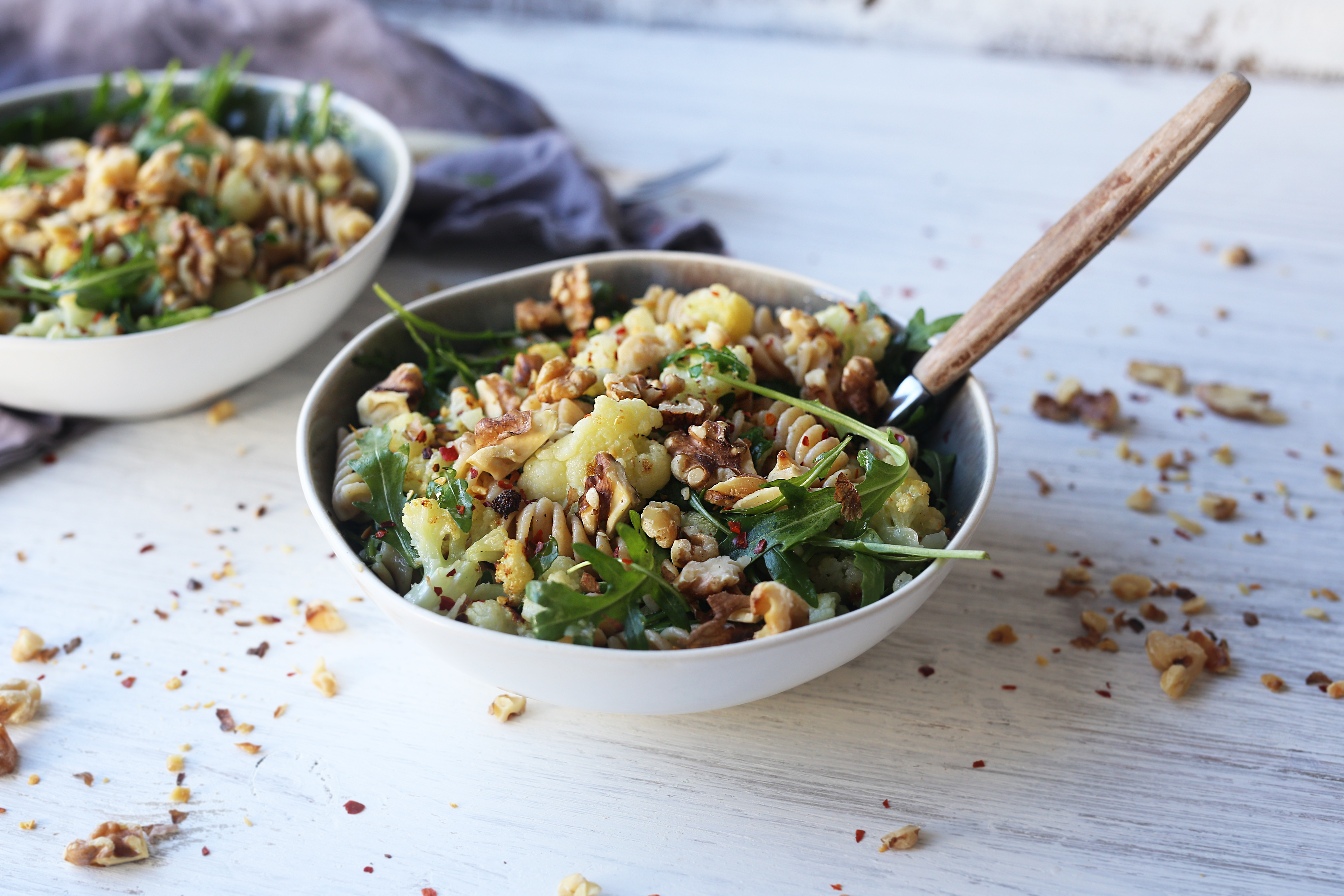 Pasta med blomkål og nøtter- Helios